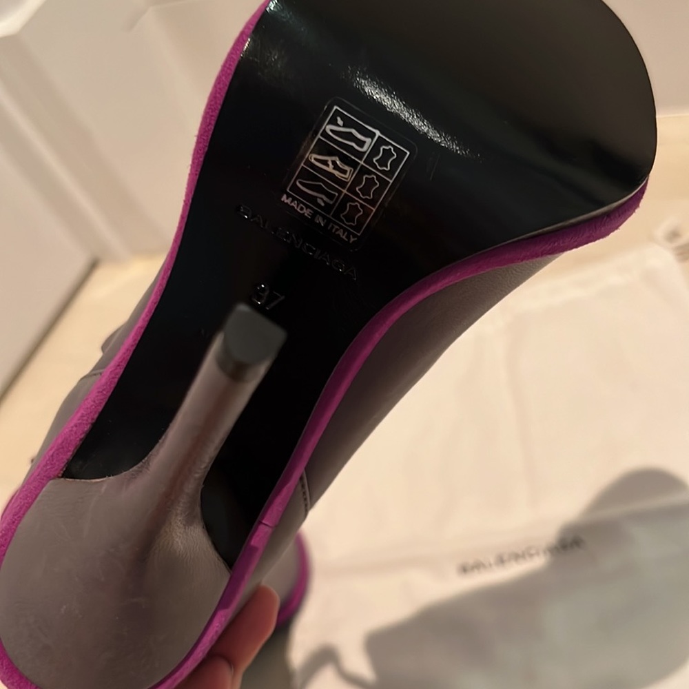 Balenciaga Gray/purple leather glove peep toe sling back heels - 37 (7)NEW - Picture 6 of 8